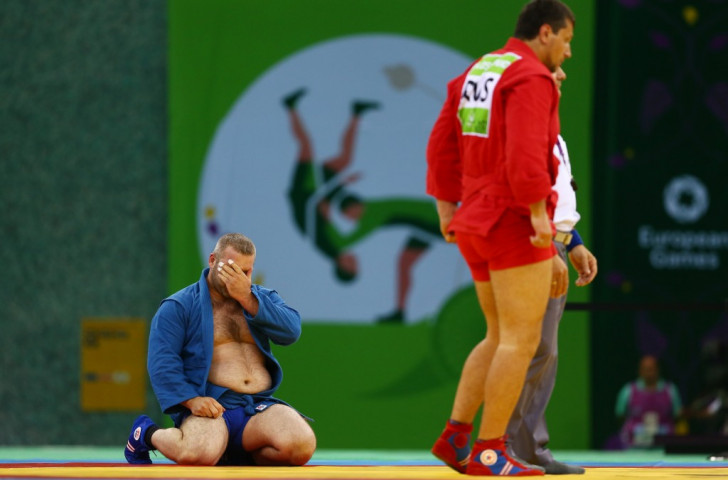 Artem Osipenko won Russia's fifth and final gold medal of the evening to the despair of Azerbaijan’s Vasif Safarbayov